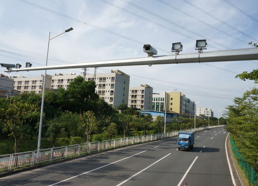 LED智能补光灯（LED频闪灯）在智能交通中的应用